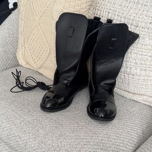 Elegant Black Women's Boots